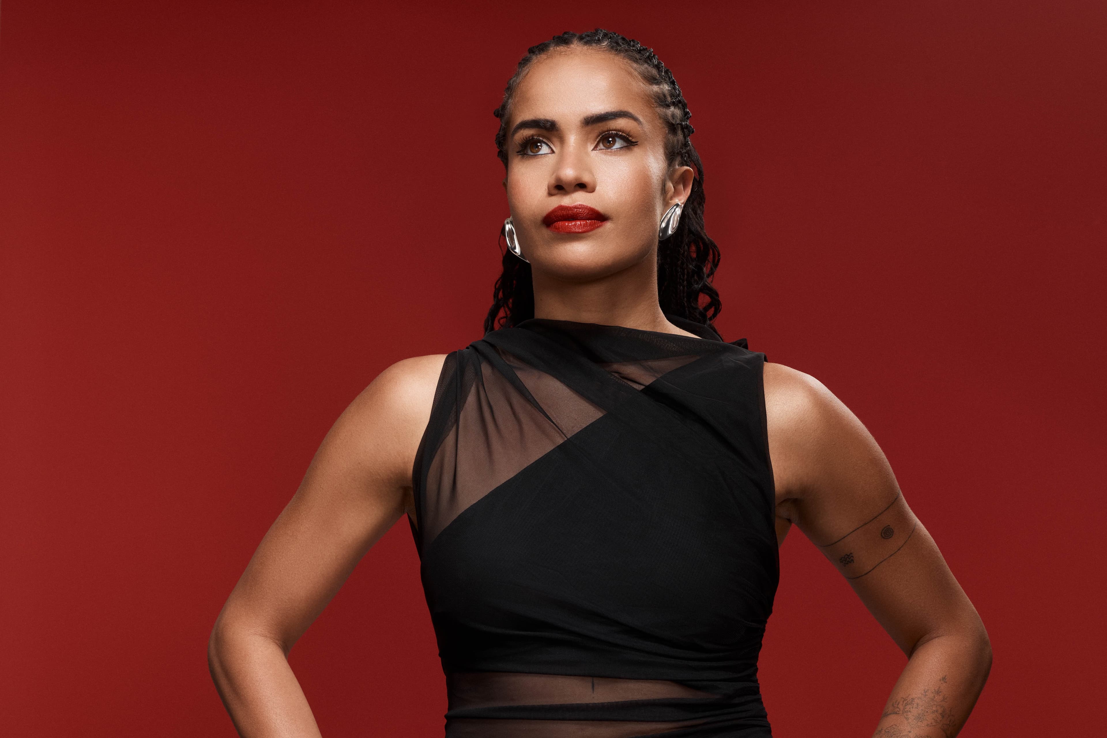 LE DÉFILÉ X MARY FOWLER